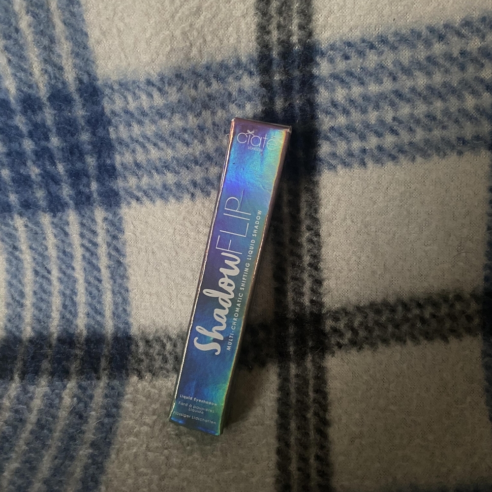 Liquid eyeshadow